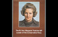 1975 yılının genel seçimlerinde sağcı partinin başkanı olan Thatcher'ın posteri. Thatcher, 1979'da İngiltere'nin ilk kadın başbakanı seçilmişti.