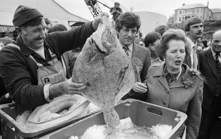 1987 yılının kampanya döneminde balıkçıları zayareti sırasında çekilmiş bir fotoğraf