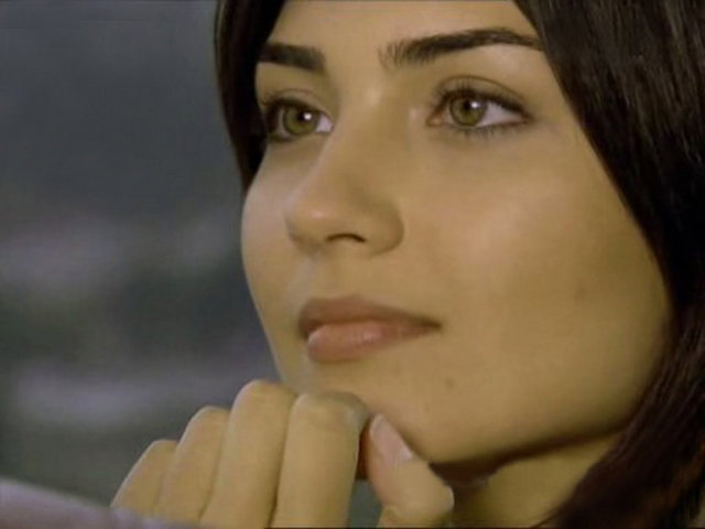 Tuba Büyüküstün: Özbekistan başta olmak üzere Lübnan,Cezayir, Tunus , Fas , Suriye, Makedonya, Irak ve Bosna Hersekten takip ediliyor. Tuba Büyüküstün ile ilgili arama yapanlar paralel olarak eşi Onur Saylak hakkında da bilgi edinmek istiyor.