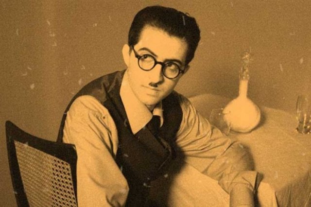 Sadık Hidayet: İran edebiyatının önde gelen kaleminden biriydi. Paris'te 9 Nisan 1951 günü dairesine kapandı ve bütün delikleri tıkadıktan sonra gaz musluğunu açtı.