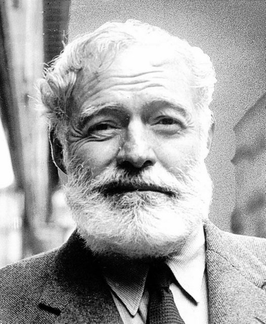 Ernest Hemingway: Amerikalı romancı ve gazeteciydi. Hayatının sonlarına doğru herşeyin boş olduğuna dair fikirleri oluştu. 62 yaşında babası ve annesi gibi av tüfeği ile kendini vurarak yaşamına son verdi.