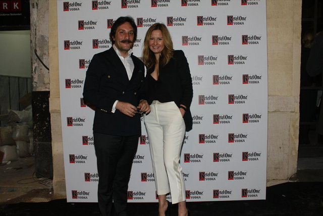 SERDAR GÜLGÜN, DEMET MÜFTÜOĞLU