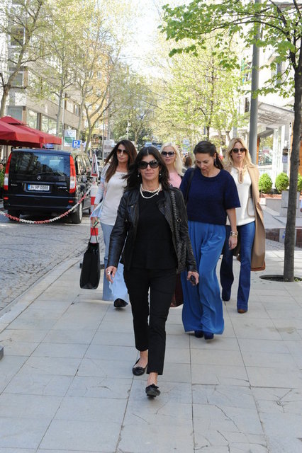 ZEYNEP ÜSTÜNEL