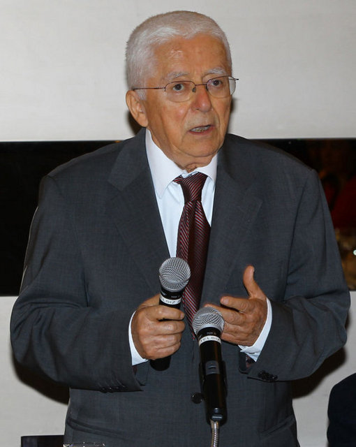 Heyet Başkanı Tarhan Erdem, "Sadece konuşacağız, fikir alacağız. Çözüm süreci nasıl algılanıyor, onu anlayacağız. Biz de onlara kendi tanımlarımızı söyleyeceğiz." dedi.