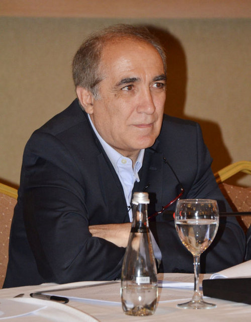 Bir sosyalist olarak heyette bulunduğunu belirten Celalettin Can, "Bizim ne yapıp edip, bu kadar insanın ölümüne yol açan, Türkiye'yi bu kadar karartan, ekonomik, sosyal, siyasal krize sokan, dış politikasını ipotek altına alan bu sorunu çözmemiz, çözerken de lafı dolandırmamamız gerekiyor" dedi.