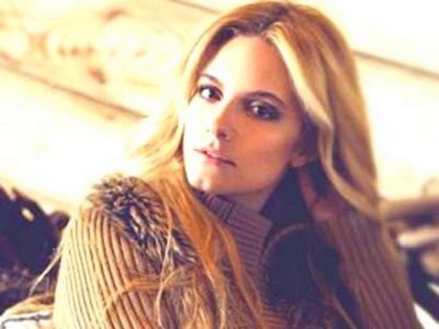 Var Mısın Yok Musun'da yarıştı.