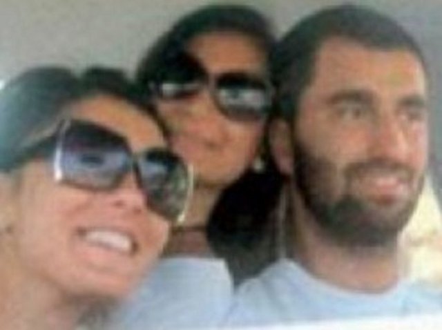 Gökhan Özdemir: Var Mısın Yok musun'da yarıştı. Özdemir'İn Futsal Milli Takımı'nda oynadığını öğrenen Acun Iılıcalı, halı sahada takımında oynatmak için asistanı olarak işe aldı.