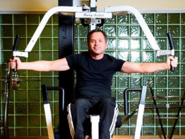 Var Mısın Yok musun'da yarıştı.