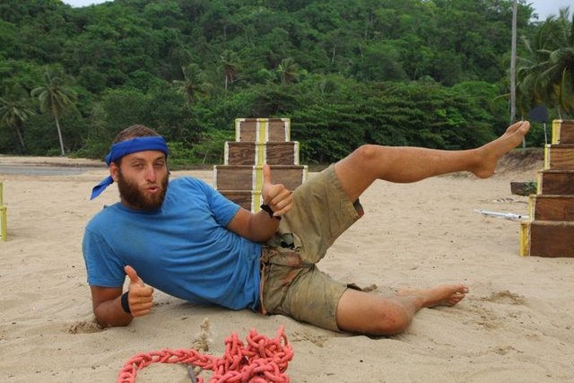 Yetenek Sizsiniz ve Survivor Ünlüler Gönüllüler'de yarıştı.