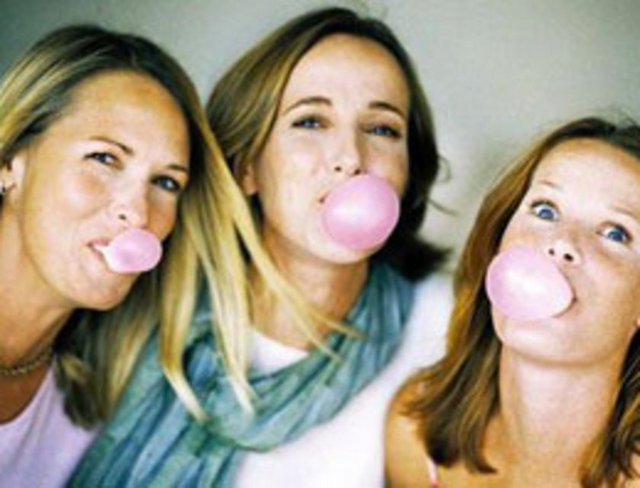 Konsantrasyonu arttırmanın ve gerginliğinizi hafifletmenin basit yollarını arıyorsanız, Sakız çiğnemek en kolay yollardan biri olacaktır...