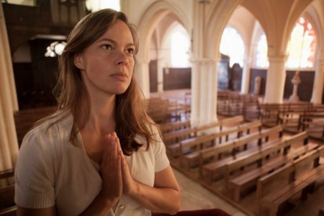 San Francisco'da kirli iç çamaşırıyla arabanın camını silmek, kilisede günah çıkartırken ağlamak yasak...