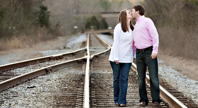 Demiryolunda öpüşmek yasaktır - Fransa