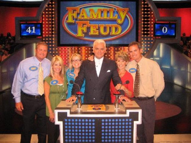 1976 - Family Feud (ABD)