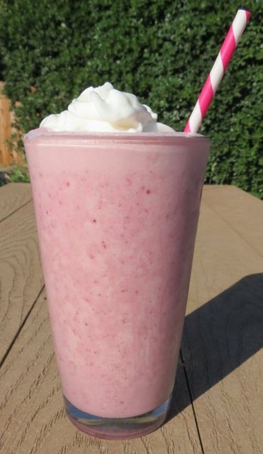 Çilekli bir milkshake 50 yapay tat içeriyor.