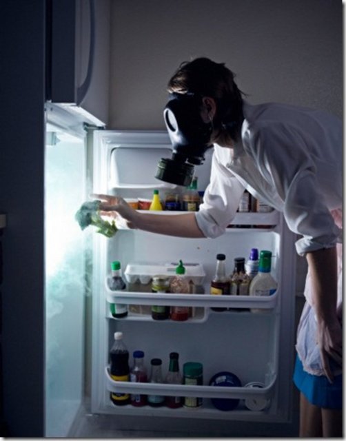 - Buzdolabı kokusu: Limonu oyup içine tuz doldurun.