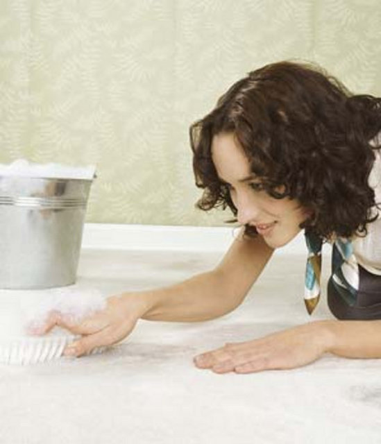 - Yer temizliği için:  Suya elma sirkesi ve limon dökün.