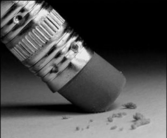 - Parmak izleri: Silgiyle yok edebilirsiniz.