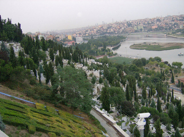 Eyüp Mezarlığı: 70 bin TL