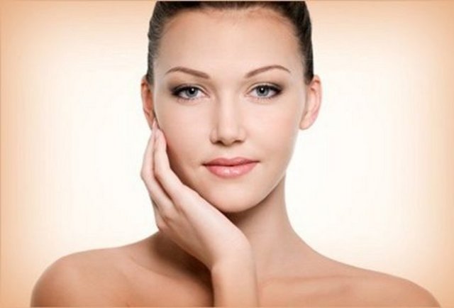 2- Düzenli temizlenen cilt parlar, siyah nokta gelişimi önlenir ve yaşlanmanın etkileri giderilmiş olur.