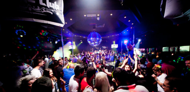 44 - Castle Club - Kıbrıs