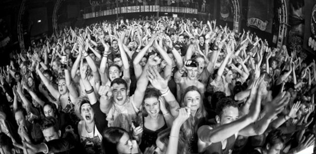 31- Motion - Bristol - İngiltere