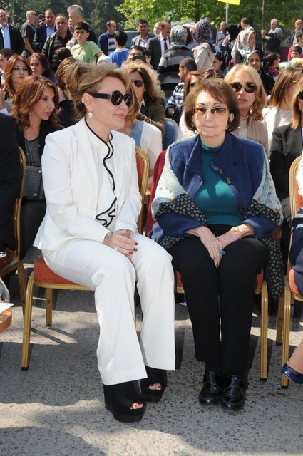 SEMAHAT ARSEL, DEMET SABANCI ÇETİNDOĞAN  