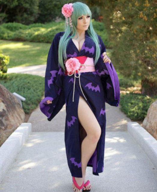 Özellikle Comiket dergi fuarı Japonyanın en büyük cosplay sergi alanıdır...