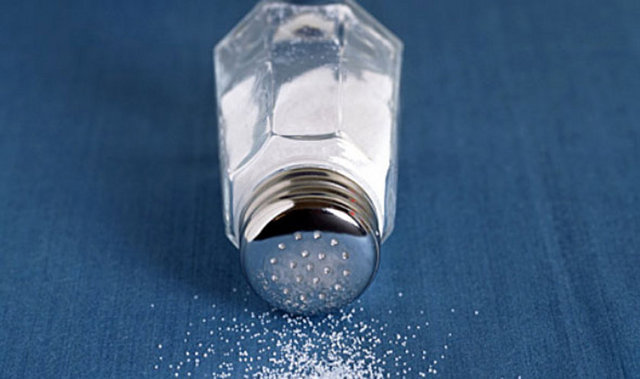 Yemeklerinizde tuz yerine baharatlar kullanmaya çalışın