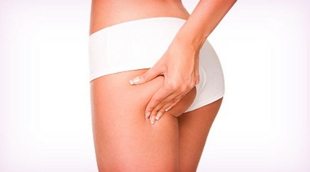 Haftada en az 1 kez, bu son derece etkili maskeyi tüm vücudunuza sürün. 1 saat bu şekilde bekledikten sonra yıkanın.