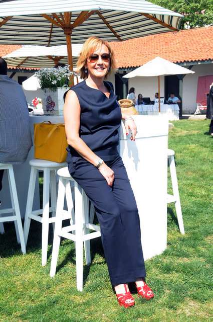 REVNA DEMİRÖREN