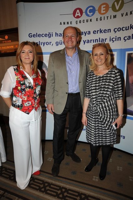 YEŞİM DOĞUKAN, GERHARD STRUGER, NEVİN İLHAN 