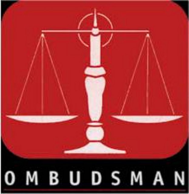 Ombudsman: İngilizce kökenli bu söz hukukta " Parlamento tarafından görevlendirilen, vatandaşları resmî makamların keyfî ve yasa dışı davranışlarına karşı korumakla görevli kişi veya kurum, kamu denetçisi.