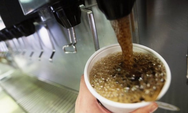 - Hazır meyve suları, bütün gazlı içecekler, enerji içecekleri