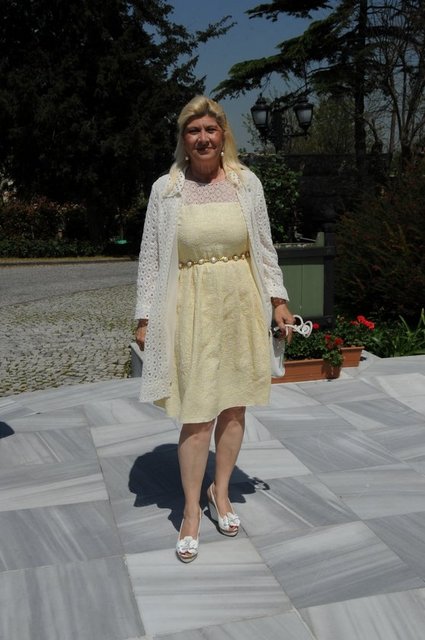 ESİN ÖZBEK 