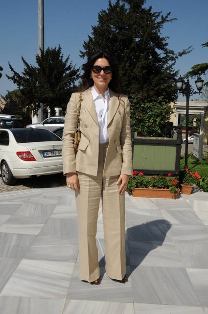 ESRA CİVELEK 