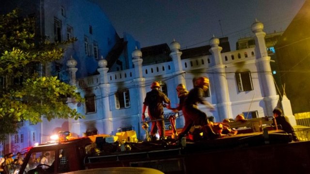 Myanmar'ın 60 milyon nüfusunun sadece yüzde 4'ünü oluşturan Müslümanlar, vatandaş sayılmıyor ve sık sık Budistlerin saldırısına uğruyor