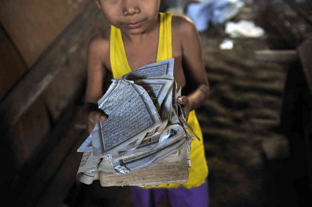 İnsan Hakları İzleme örgütü, geçen hafta yayımladığı 153 sayfalık raporda, Myanmarlı yetkilileri, Arakan eyaletinde Rohingya Müslümanlarına karşı etnik temizlik yapmakla suçlamıştı.
