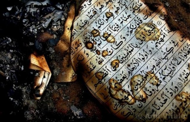 İki camiyi ateşe veren Budistlerin, daha sonra her birinde en az 60 ev bulunan 3 Müslüman köyüne saldırı düzenlediği öğrenildi.