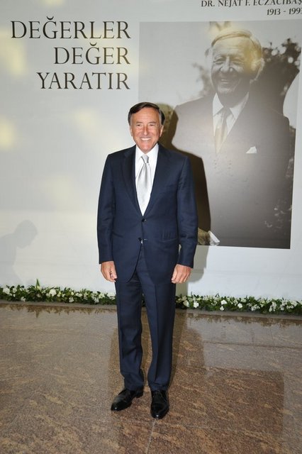 BÜLENT ECZACIBAŞI 
