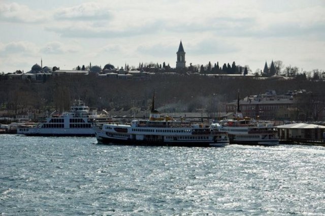 İSTANBUL -  - 6 Mayıs Pazartesi: Az bulutlu (13-24) 7 Mayıs Salı: Rüzgarlı (12-23) 8 Mayıs Çarşamba: Rüzgarlı (13-23) 9 Mayıs Perşembe: Parçalı bulutlu (12-22) 10 Mayıs CUma: Gökgürültülü Sağanak Yağışlı (12-21) -