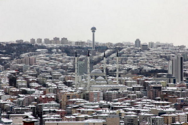 ANKARA -  - 6 Mayıs Pazartesi: Parçalı bulutlu (11-27) 7 Mayıs Salı: Parçalı bulutlu (12-26) 8 Mayıs Çarşamba: Parçalı bulutlu (11-27) 9 Mayıs Perşembe: Parçalı bulutlu (11-28) 10 Mayıs CUma: Gökgürültülü Sağanak Yağışlı (13-27)
