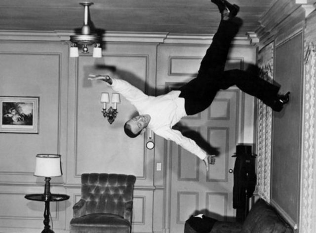 Fred Astaire: 88 yaşında yaşamını yitiren efsane oyuncunun bacakları 75 bin dolara sigortalıydı. -