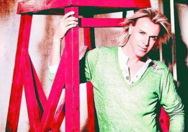 Soner Arıca da aynı ünlü aktörün yeğeni.