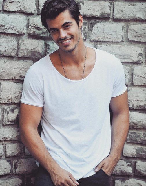 Atan, bir dönem Beşiktaş forması giyen Çağdaş Atan'ın kuzeniymiş...