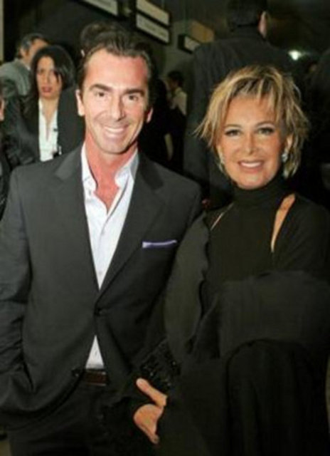 İlker İnanoğlu'nun babası yapımcı Türker İnanoğlu annesi ise Filiz Akın.