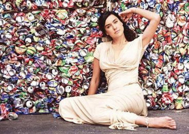 Şevval Sam'ın ünü annesini geçti.