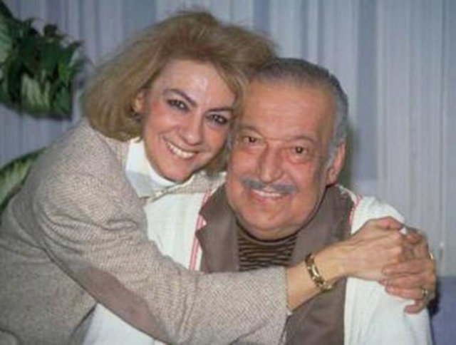 Sadri Alışık ile Çolpan İlhan'ın oğlu olan Kerem Alışık'ın dayısı da çok ünlü bir edebiyatçı.