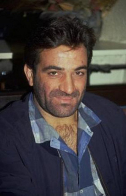 Levent İnanır soyadından da anlaşılacağı üzere ünlü aktör Kadir İnanır'ın yeğeni.