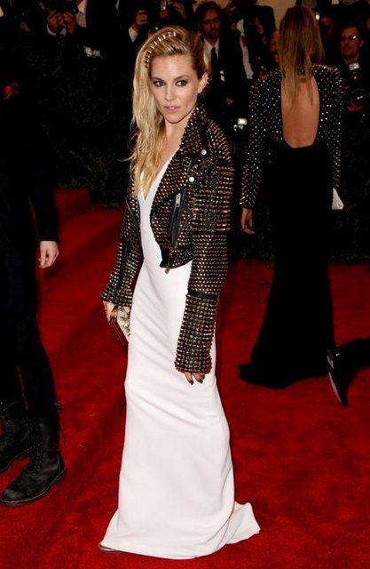 SIENNA MILLER