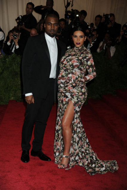 KANYE WEST, KIM KARDASHIAN